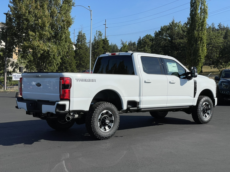 2024 Ford F-350SD Lariat 2