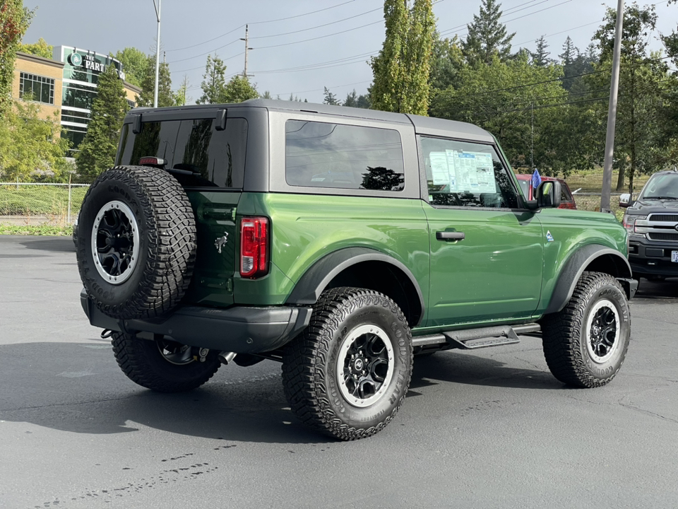 2024 Ford Bronco Black Diamond 2