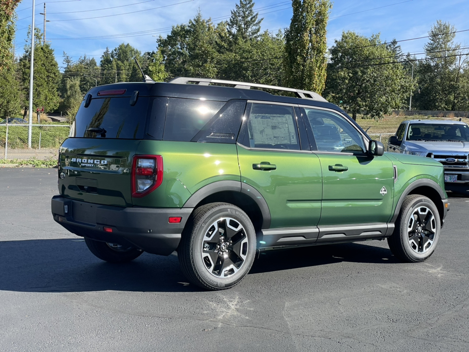 2024 Ford Bronco Sport Outer Banks 2