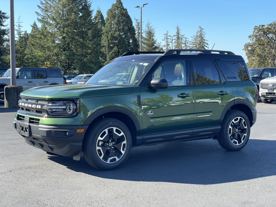 2024 Ford Bronco Sport Outer Banks 3