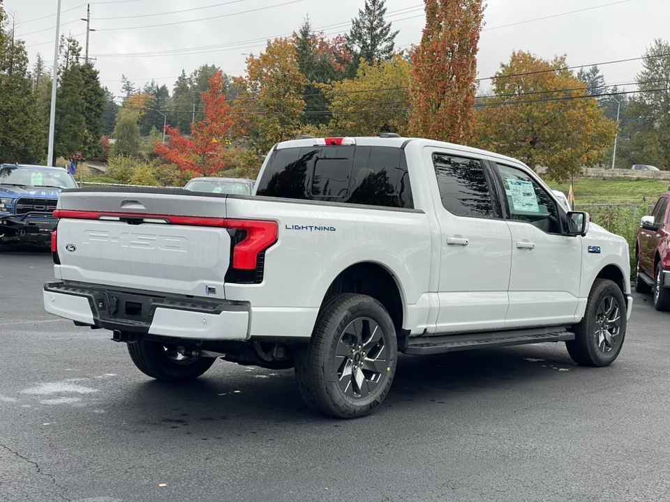 2024 Ford F-150 Lightning Lariat 2