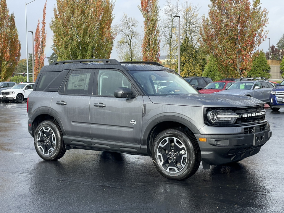 2024 Ford Bronco Sport Outer Banks 1