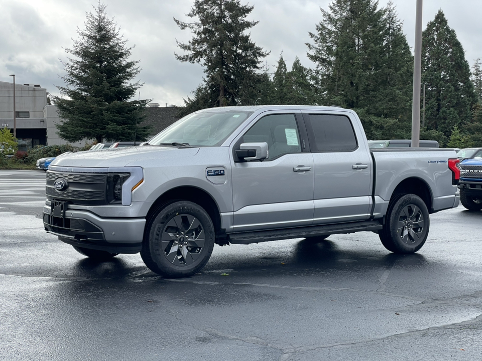 2024 Ford F-150 Lightning Lariat 3