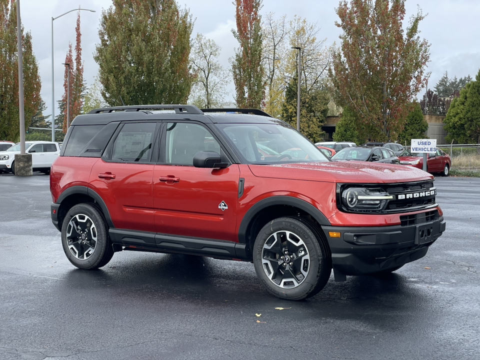 2024 Ford Bronco Sport Outer Banks 1