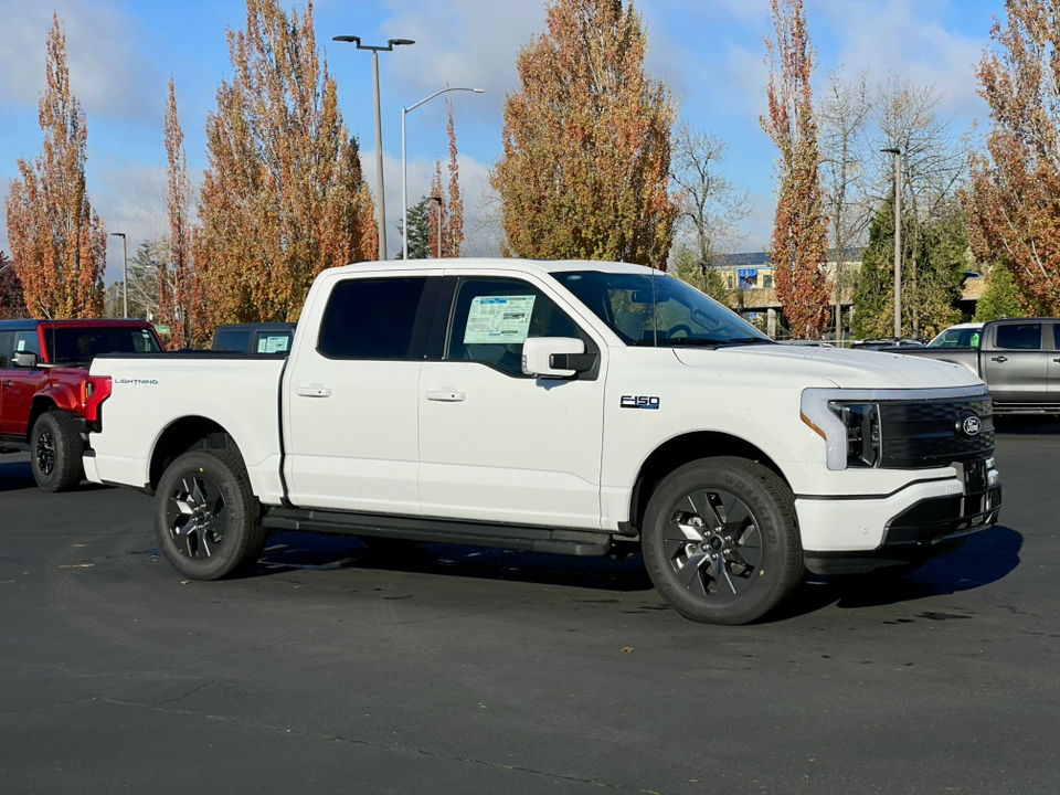 2024 Ford F-150 Lightning Lariat 1