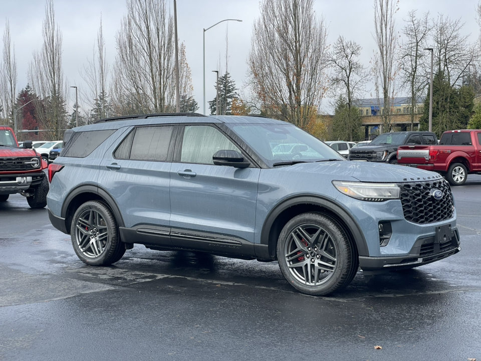 2025 Ford Explorer ST 1