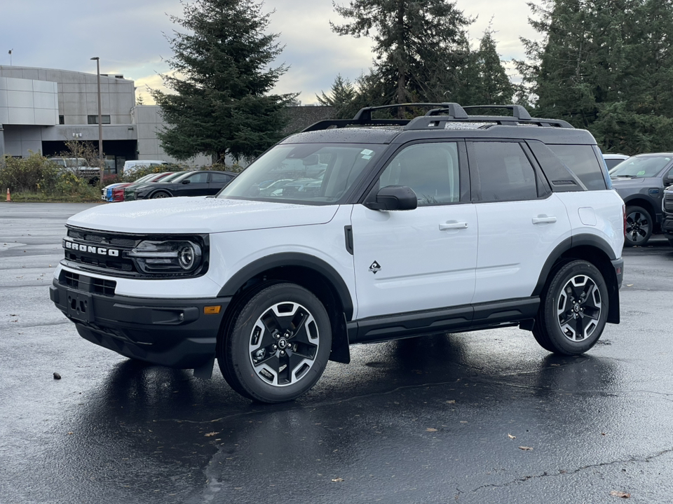 2024 Ford Bronco Sport Outer Banks 3