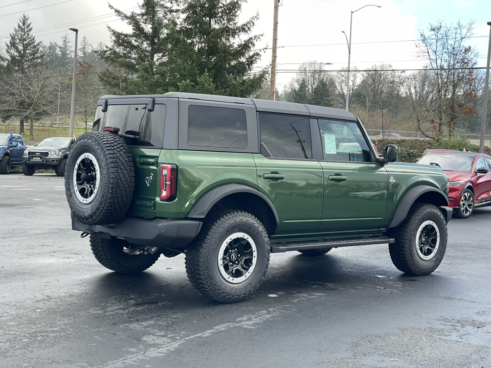 2024 Ford Bronco Outer Banks 2