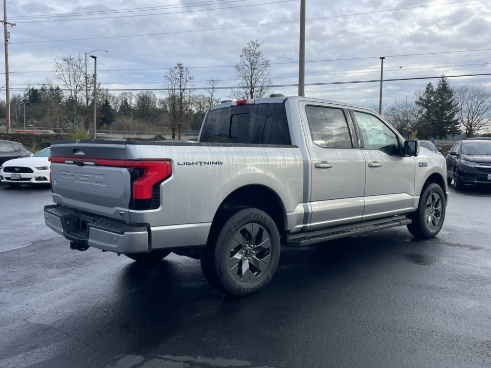 2024 Ford F-150 Lightning Lariat 2