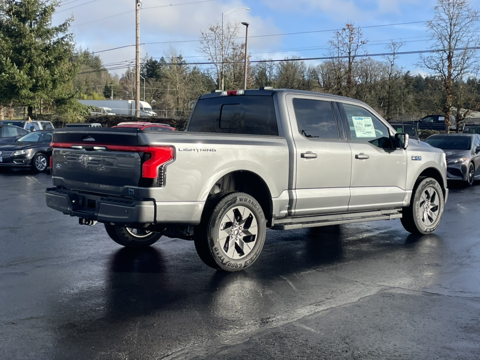 2024 Ford F-150 Lightning Lariat 2