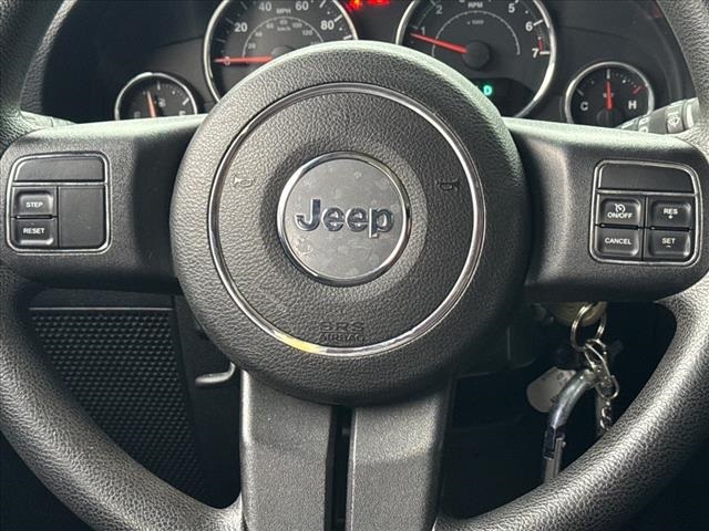 2012 Jeep Wrangler Unlimited Sport 14