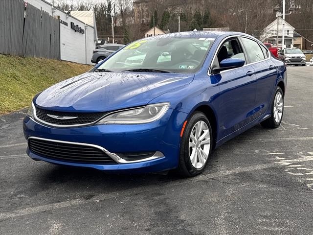 2015 Chrysler 200 Limited 3