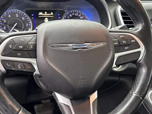 2015 Chrysler 200 Limited 14