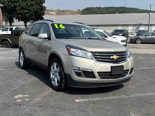 2016 Chevrolet Traverse LT 1