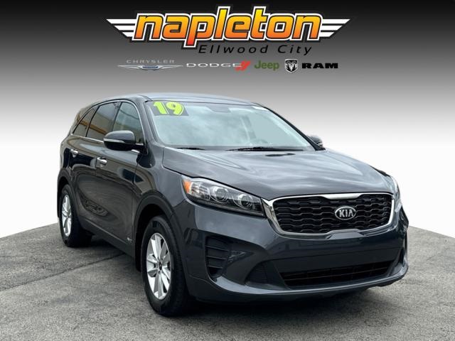 2019 Kia Sorento LX 1