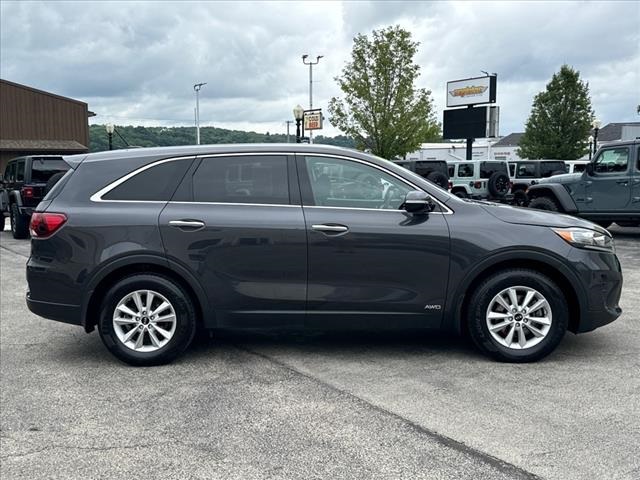 2019 Kia Sorento LX 2