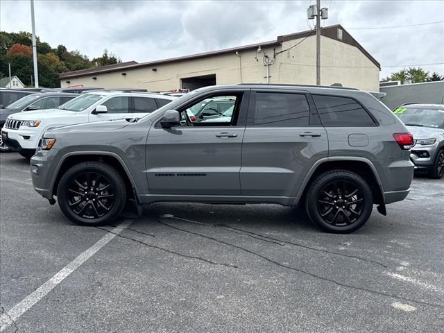 2020 Jeep Grand Cherokee Altitude 4