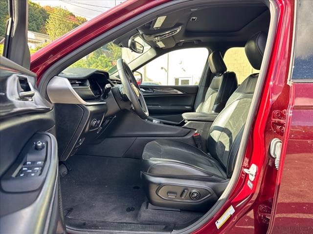 2021 Jeep Grand Cherokee L Laredo 11