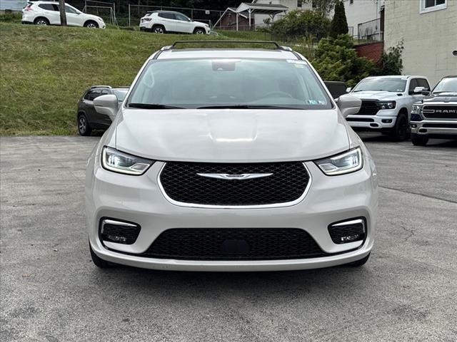 2021 Chrysler Pacifica Touring L 2