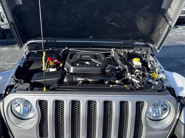 2021 Jeep Wrangler Unlimited Sahara 9