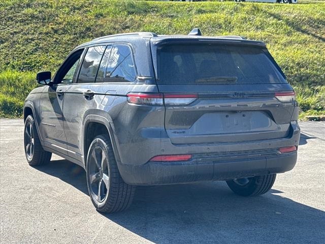 2022 Jeep Grand Cherokee Laredo 5