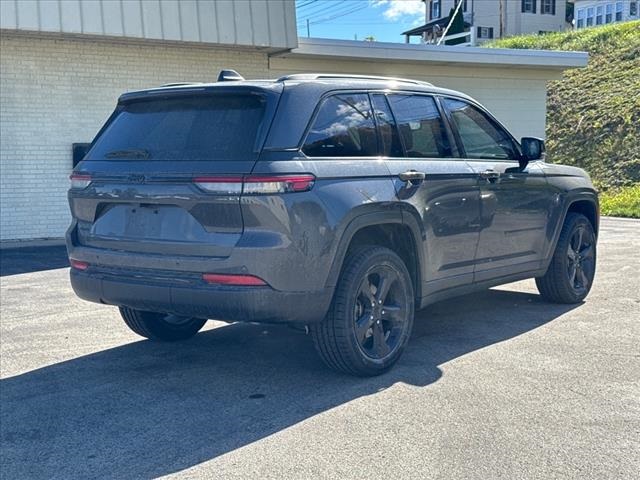 2022 Jeep Grand Cherokee Laredo 6