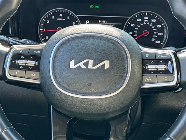 2022 Kia Sorento S 14