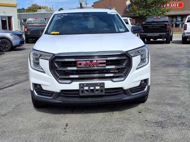 2022 GMC Terrain AT4 2