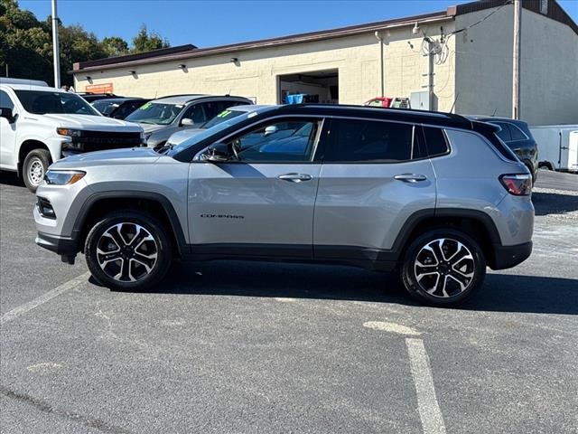 2022 Jeep Compass Limited 4