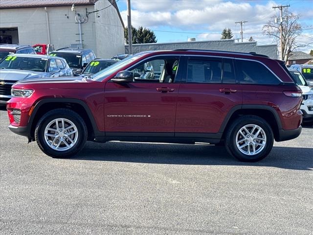 2023 Jeep Grand Cherokee Laredo 4