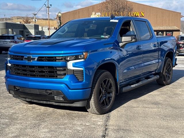 2023 Chevrolet Silverado 1500 RST 3