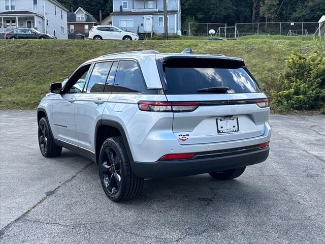 2024 Jeep Grand Cherokee Altitude X 5