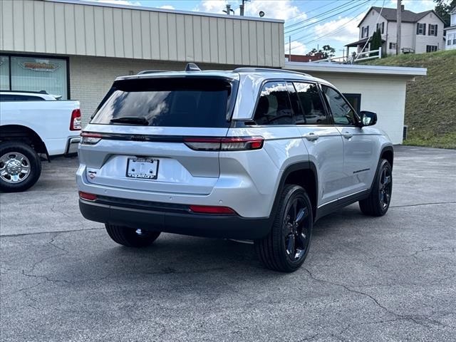 2024 Jeep Grand Cherokee Altitude X 6