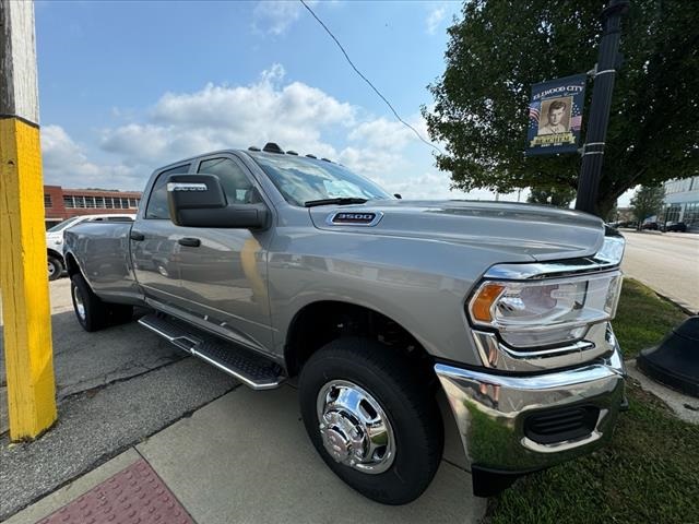 2024 Ram 3500 Tradesman 2