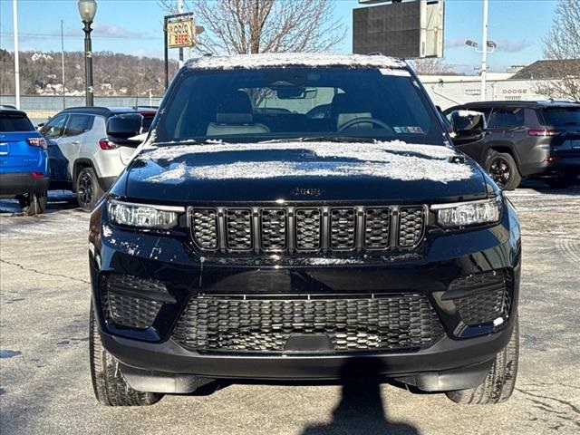 2025 Jeep Grand Cherokee Altitude X 2