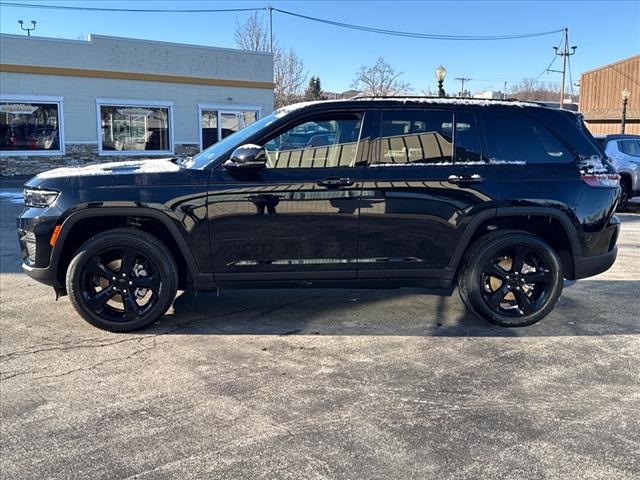 2025 Jeep Grand Cherokee Altitude X 4