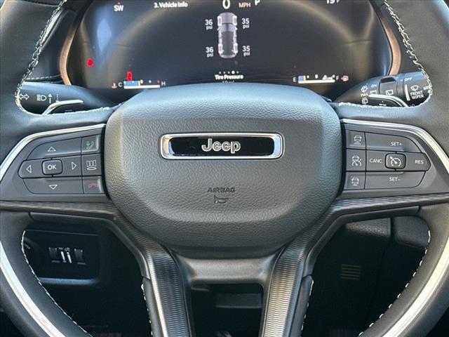 2025 Jeep Grand Cherokee Altitude X 14