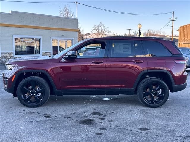 2025 Jeep Grand Cherokee Altitude X 4