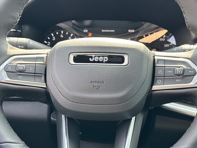 2025 Jeep Compass Limited 14