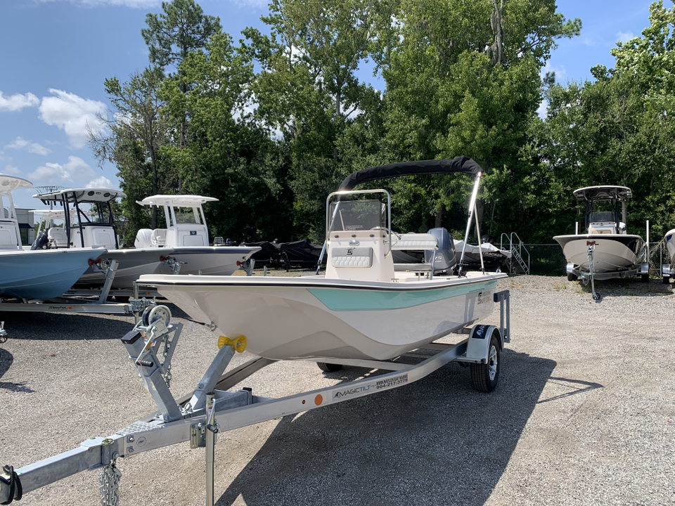 2025 Carolina Skiff E18 JVX  8