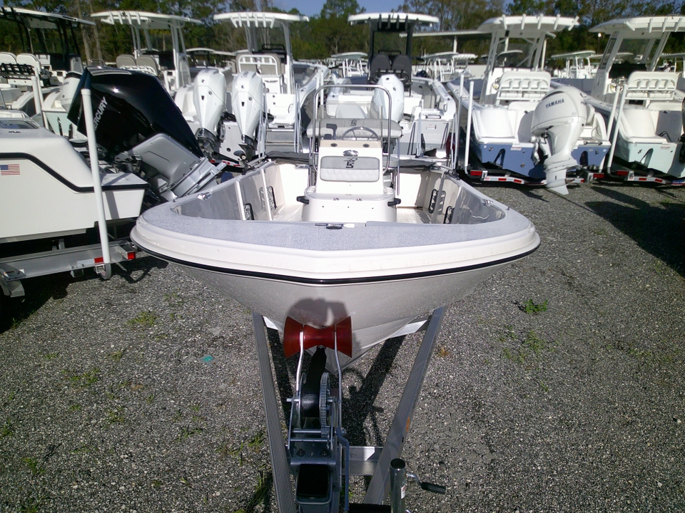 2025 Carolina Skiff 192 JLS  8