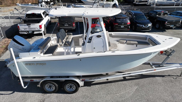 2023 Sea Pro 239CC  4