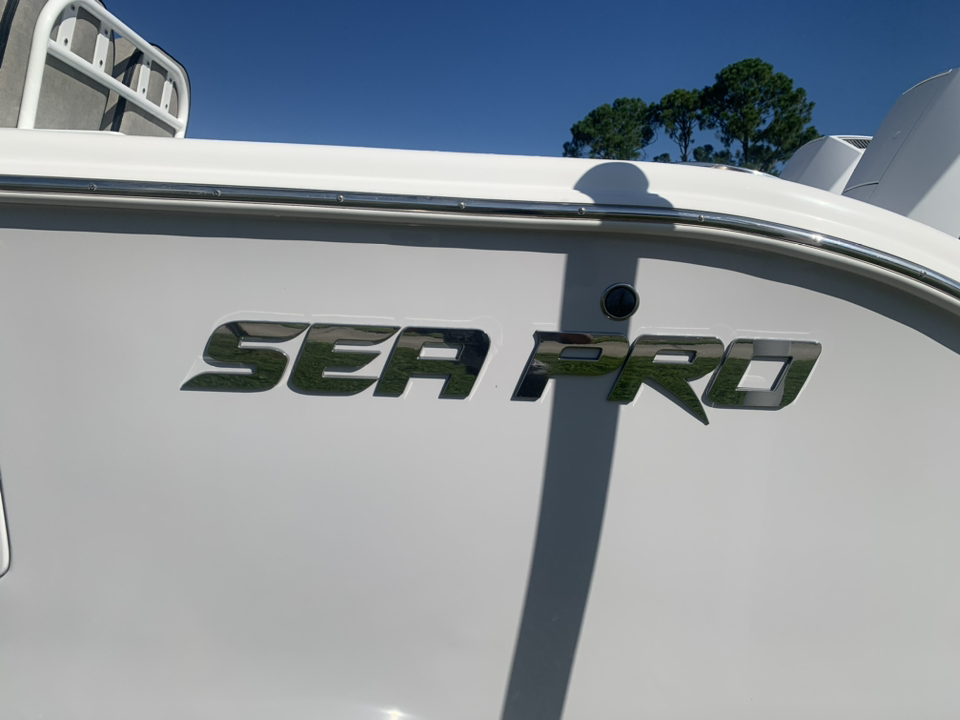 2024 Sea Pro 262 CC  12