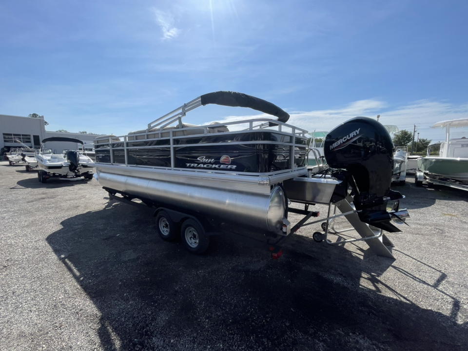 2024 Sun Tracker SPORT FISH 22  2