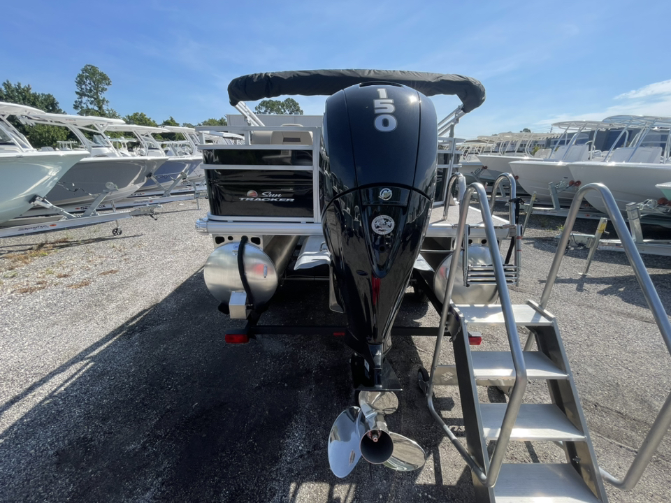 2024 Sun Tracker SPORT FISH 22  10