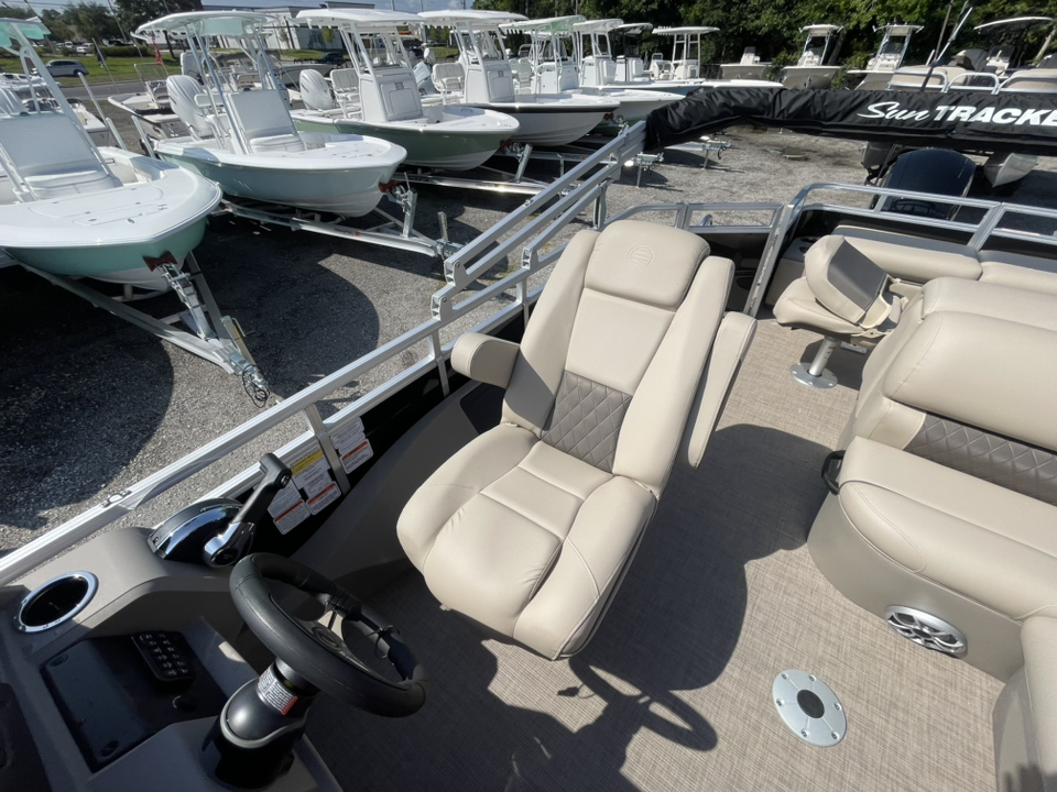 2024 Sun Tracker SPORT FISH 22  25