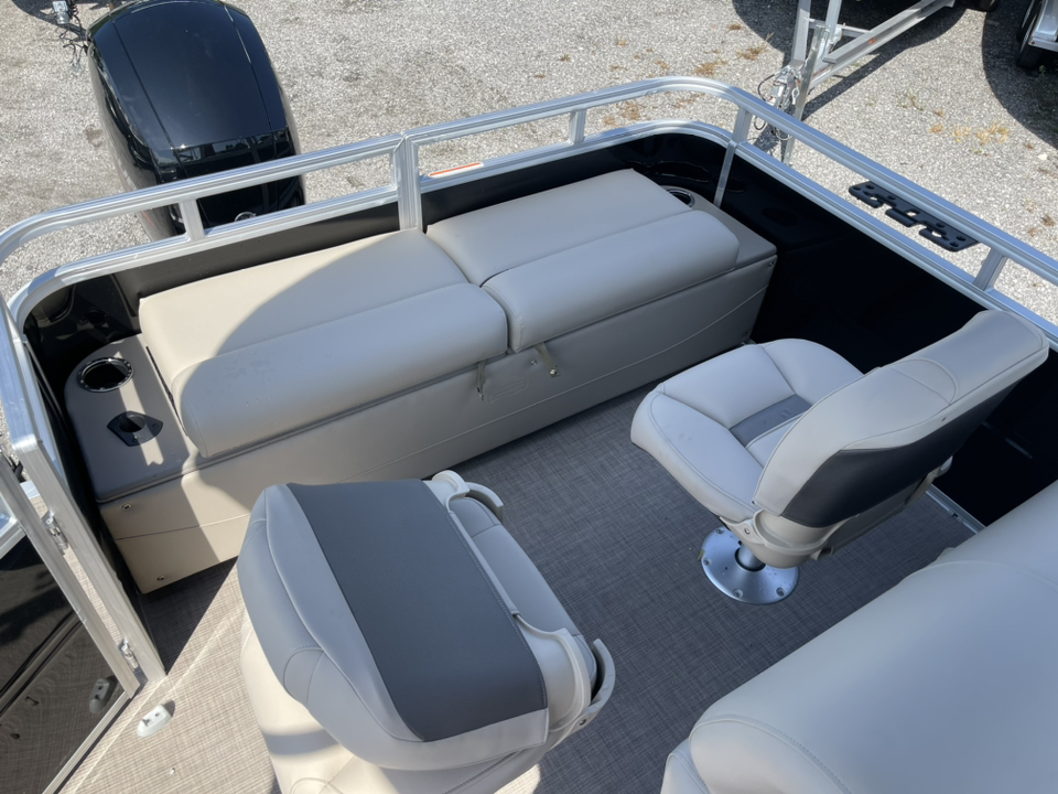 2024 Sun Tracker SPORT FISH 22  32