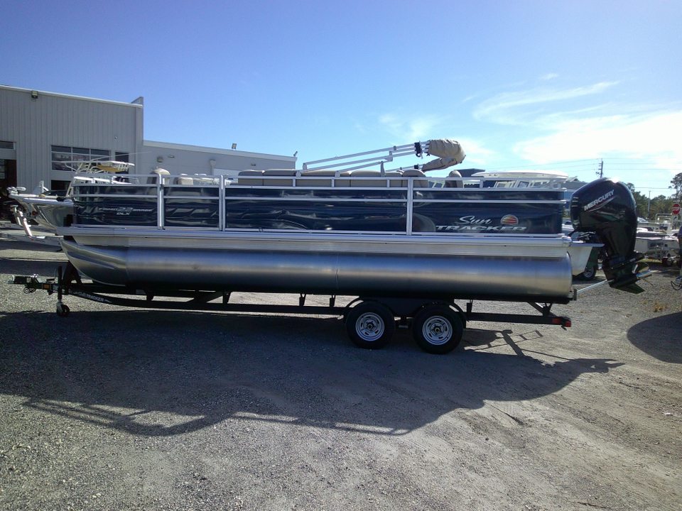 2024 Sun Tracker FISHIN BARGE 22  5