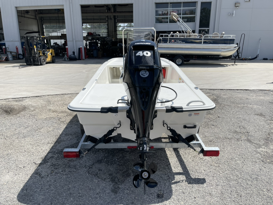 2024 Mako Pro Skiff 13 CC  3