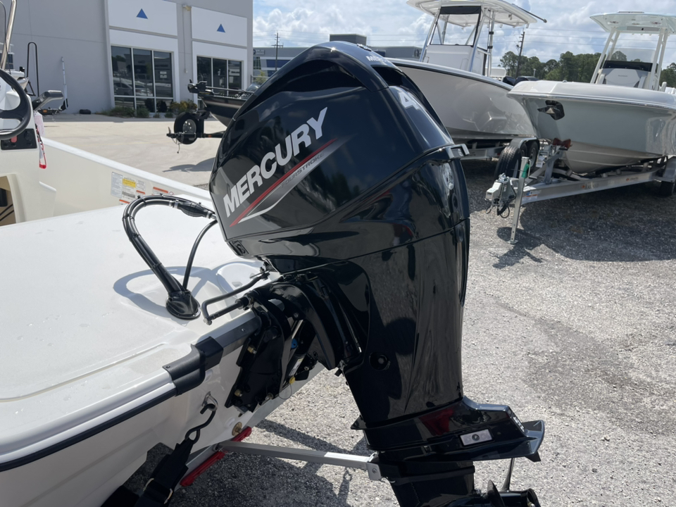 2024 Mako Pro Skiff 13 CC  10